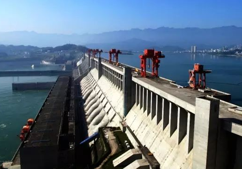 三峡水电站地电